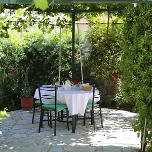 La Casa Di Nonna , Qeparo Albania